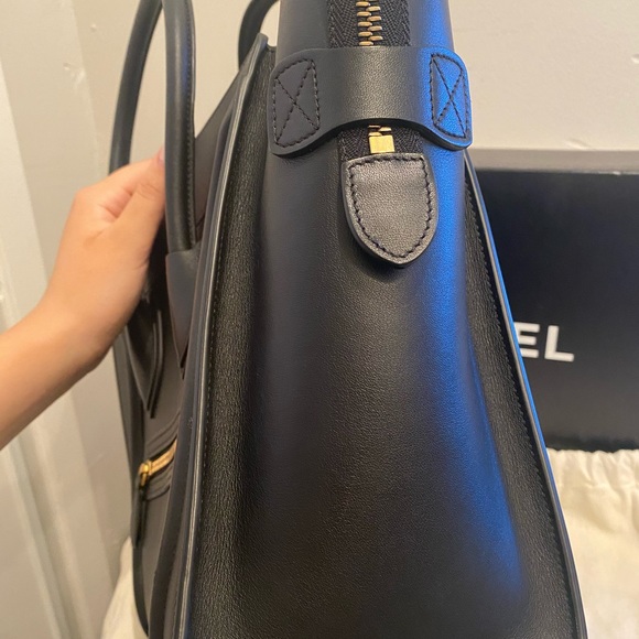 Celine Micro luggage black lamb skin gold hardware - Picture 3 of 7